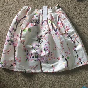 Floral print skirt